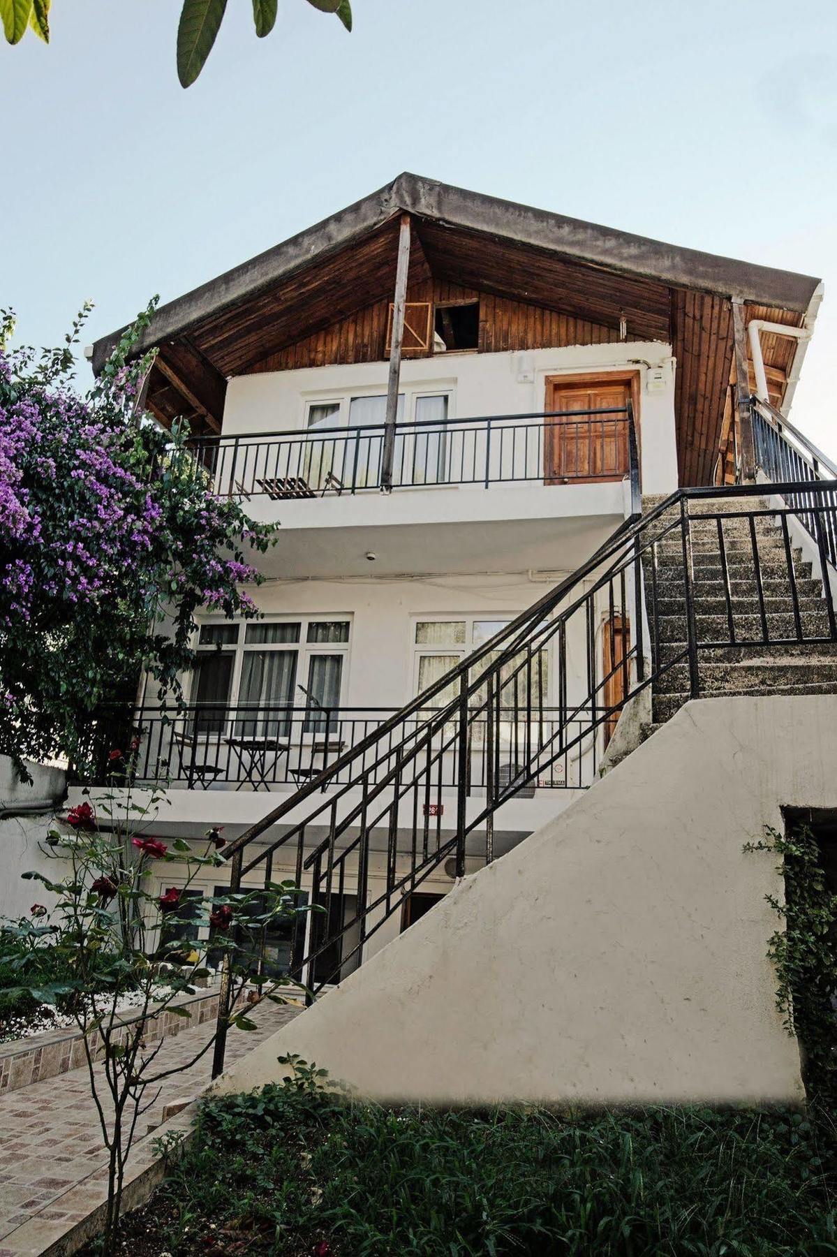 Buyukada Apart Hotel - Sehbal Adalar Kültér fotó