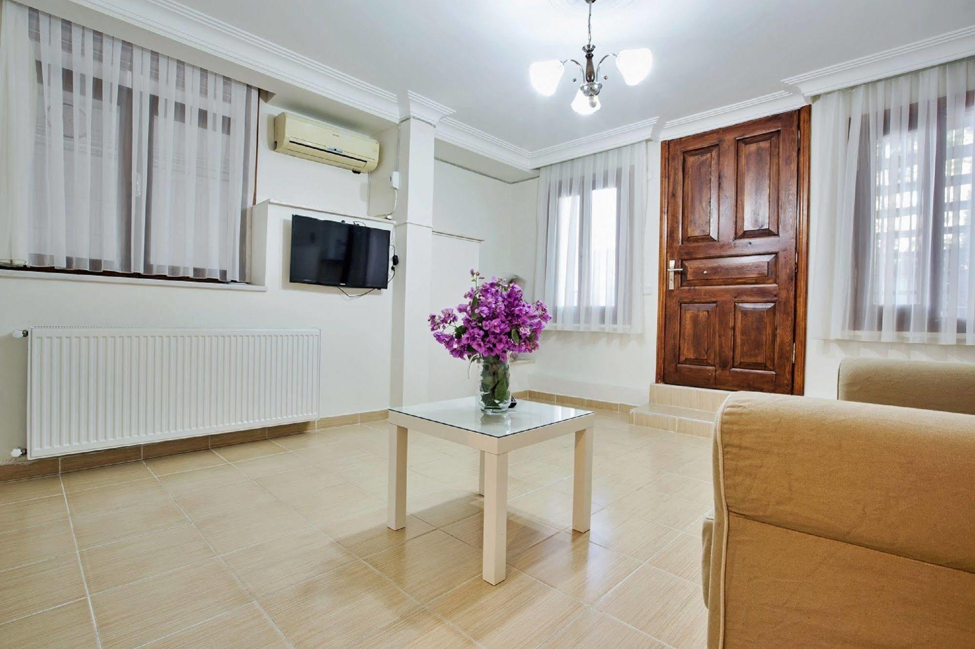 Buyukada Apart Hotel - Sehbal Adalar Kültér fotó