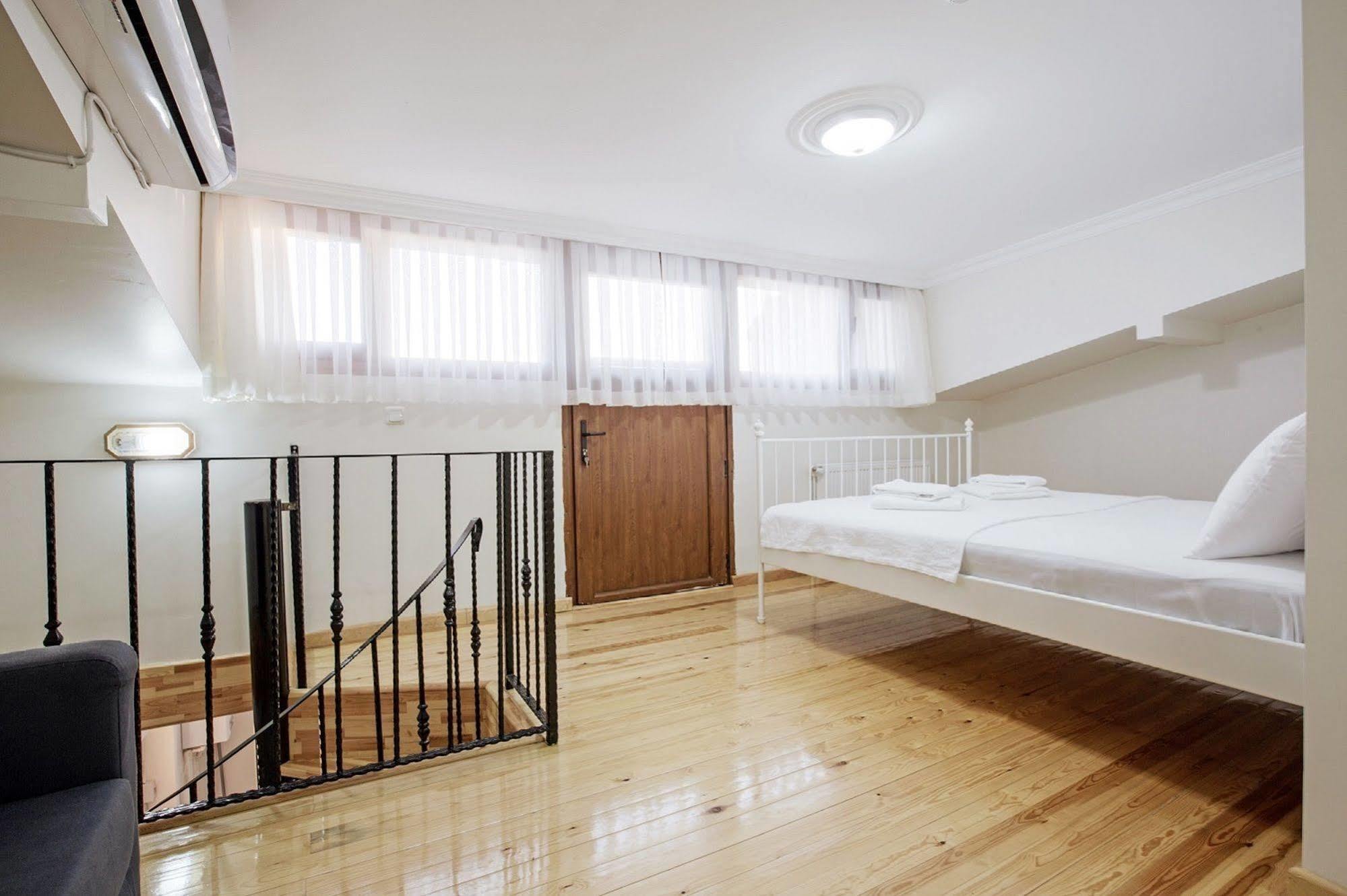Buyukada Apart Hotel - Sehbal Adalar Kültér fotó