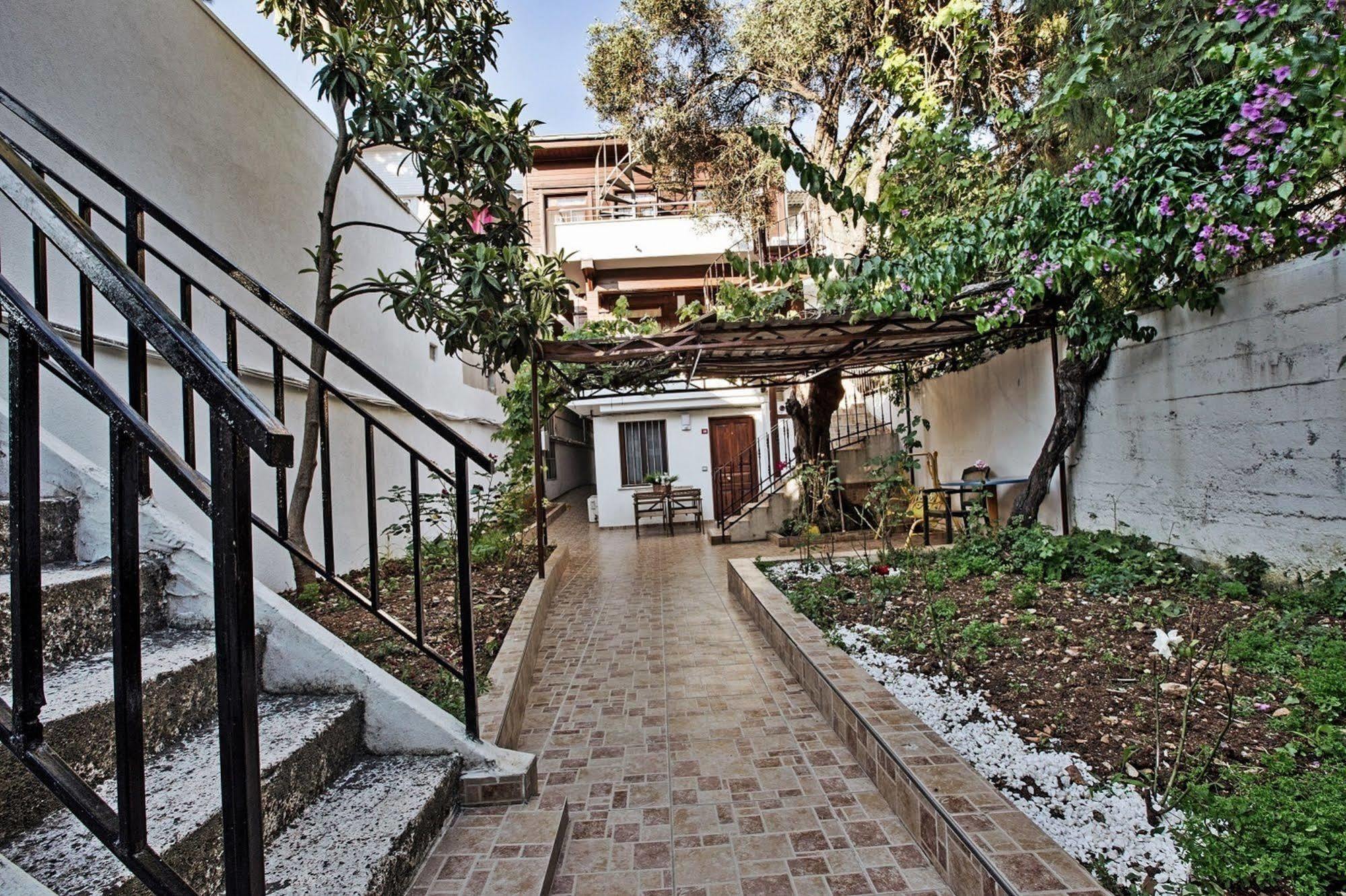 Buyukada Apart Hotel - Sehbal Adalar Kültér fotó