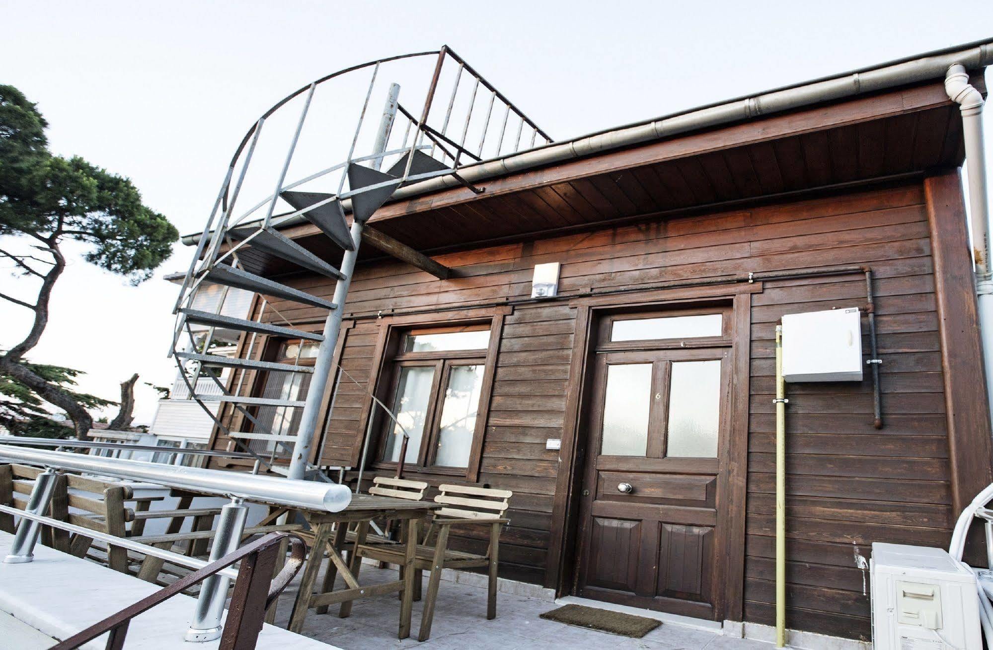 Buyukada Apart Hotel - Sehbal Adalar Kültér fotó
